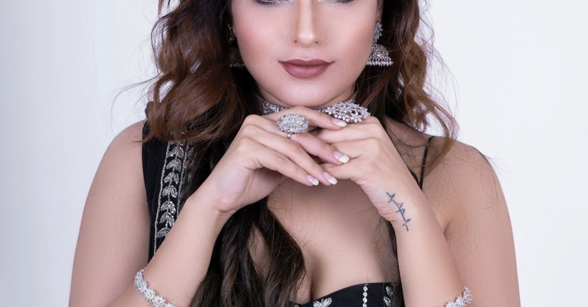 10 trending anniversary dresses for a memorable special day.