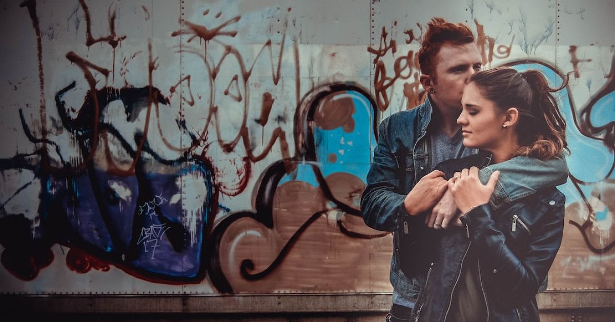 Romantic One Year Anniversary Gift Ideas to Impress Your Girlfriend