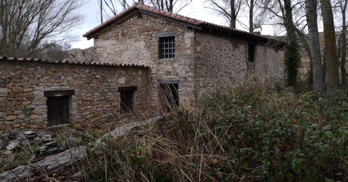 15 unique and thoughtful 15th anniversary gift ideas for him