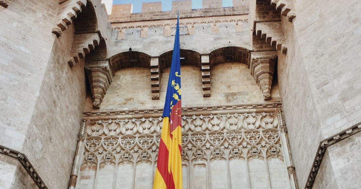 5 Year Anniversary Gift Ideas to Celebrate Love in 2022