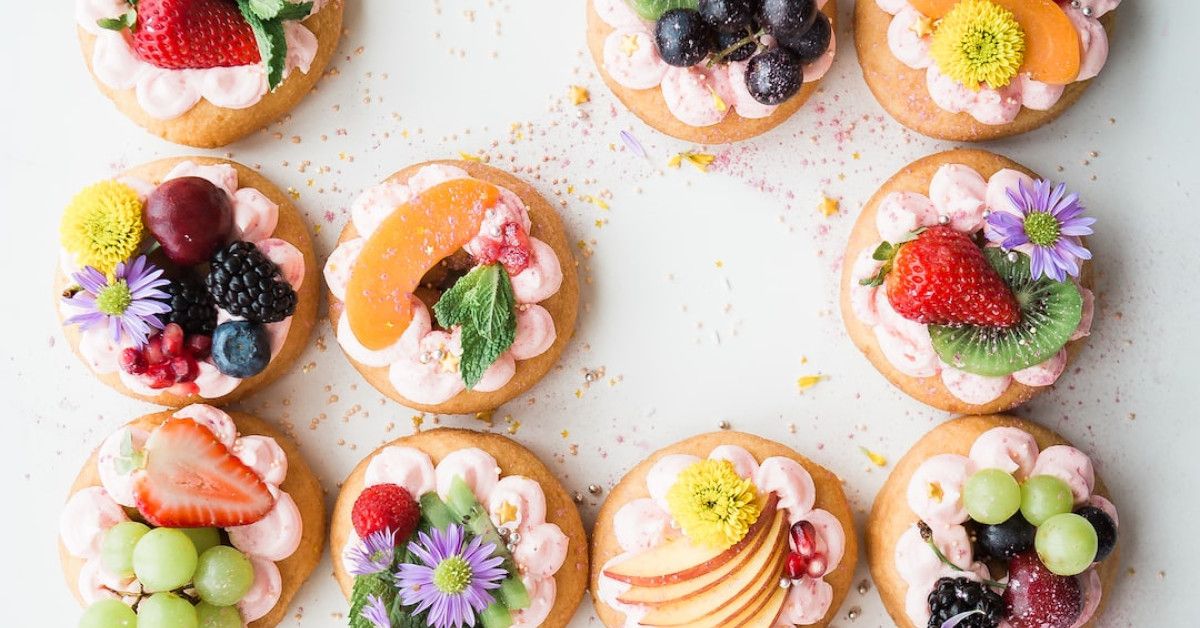 Anniversary cake, celebrating love and milestones for all.