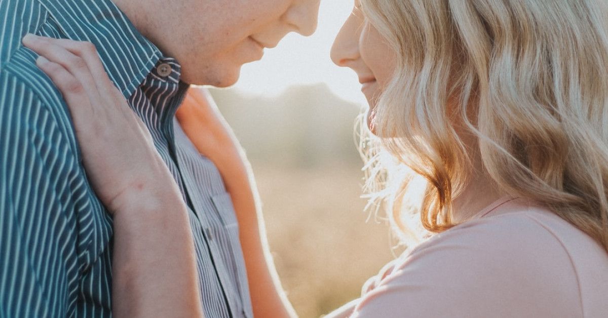 Anniversary cards for husband, celebrating love and commitment.