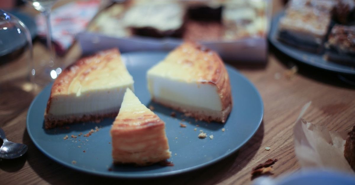 Caron anniversary cakes for a joyful celebration of love