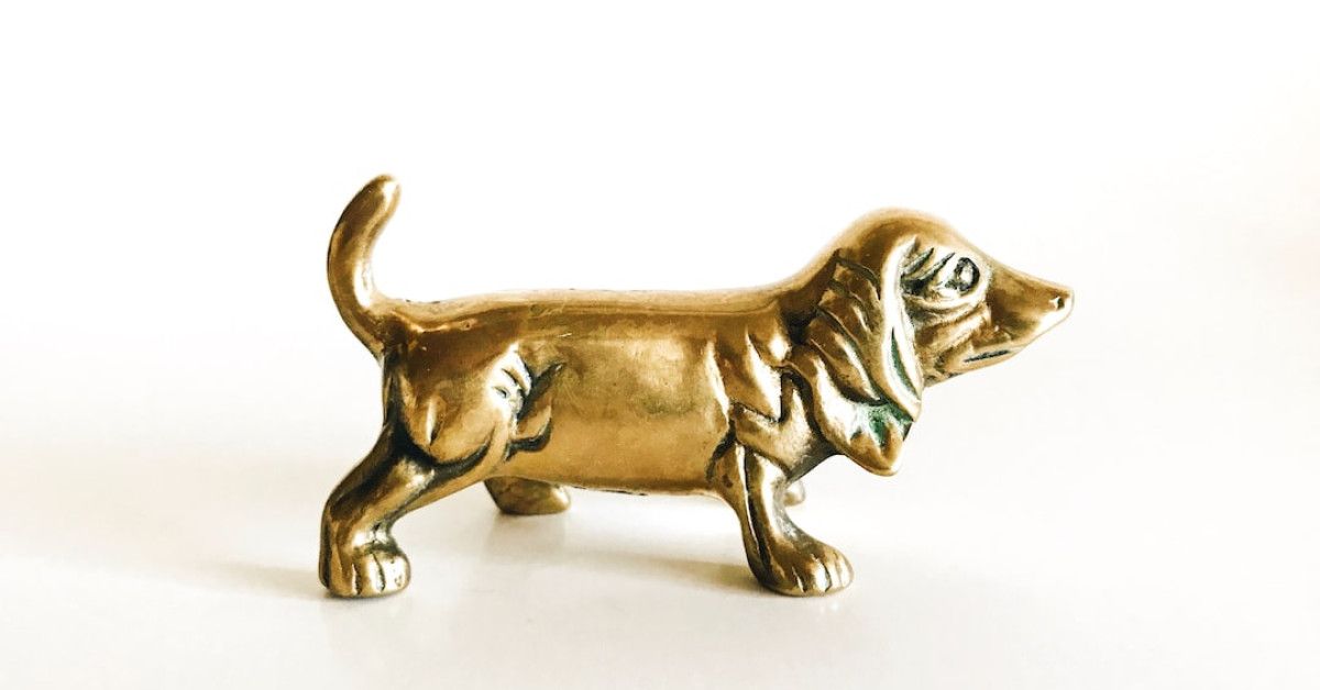 Bronze anniversary gifts for him - a thoughtful guide.