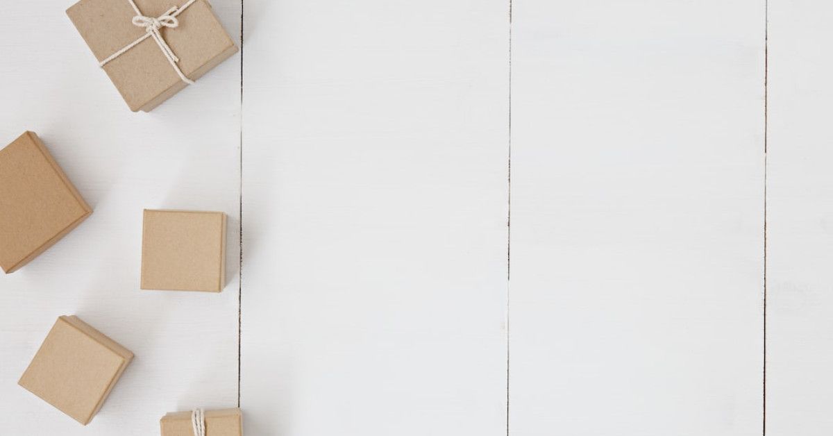 The Perfect 29th Anniversary Gift: Celebrating Love with Joy and Elegance