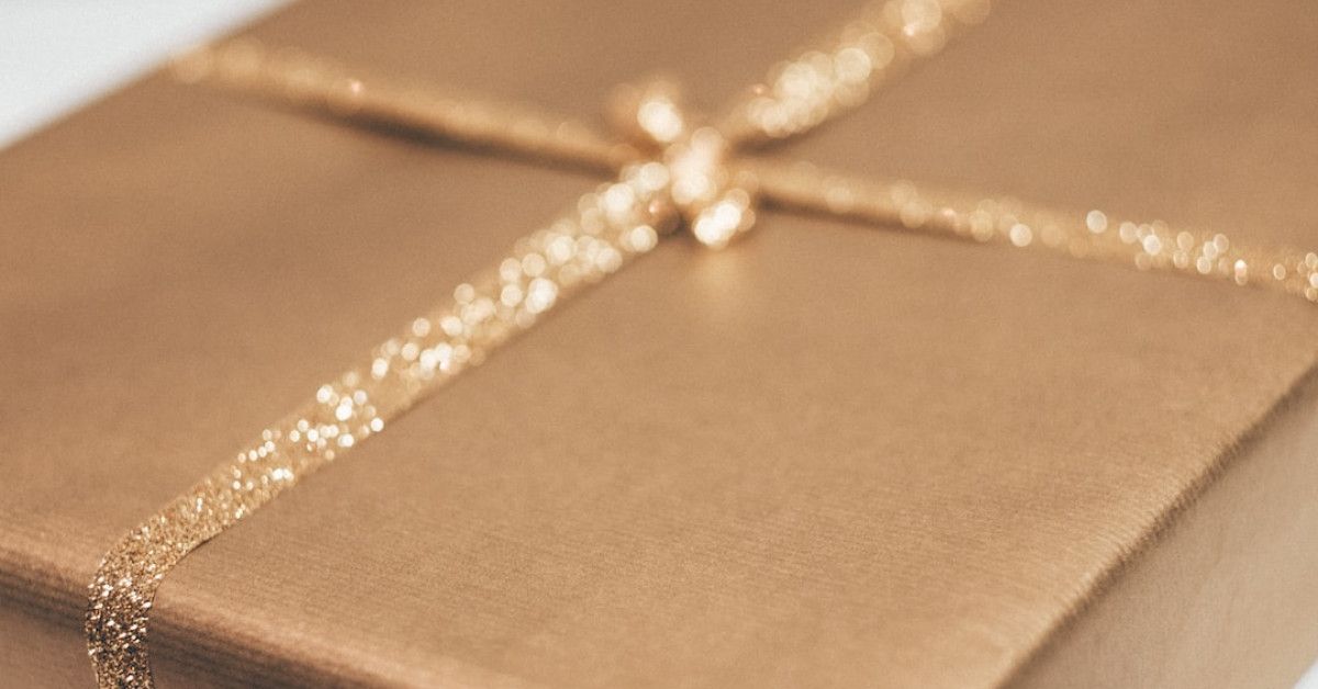 The Ultimate Guide to 30th Anniversary Gifts for Husband